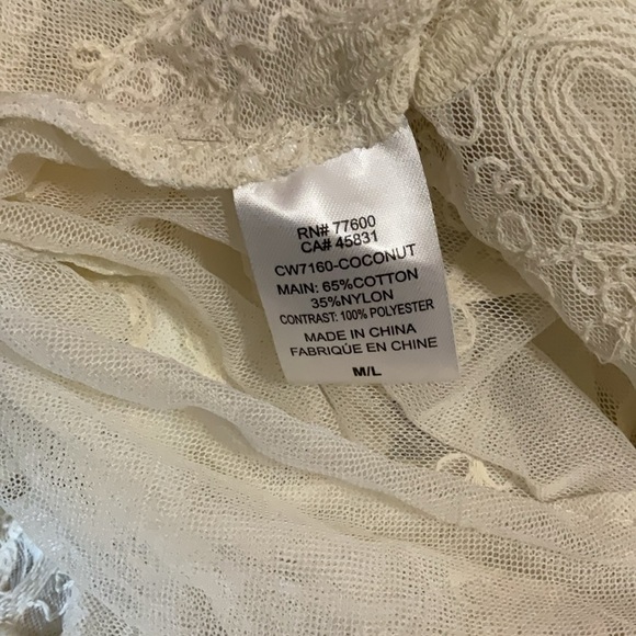 New - Chaser Lace Flouncy Duster. Size M/L. Coconut Color - Picture 12 of 12